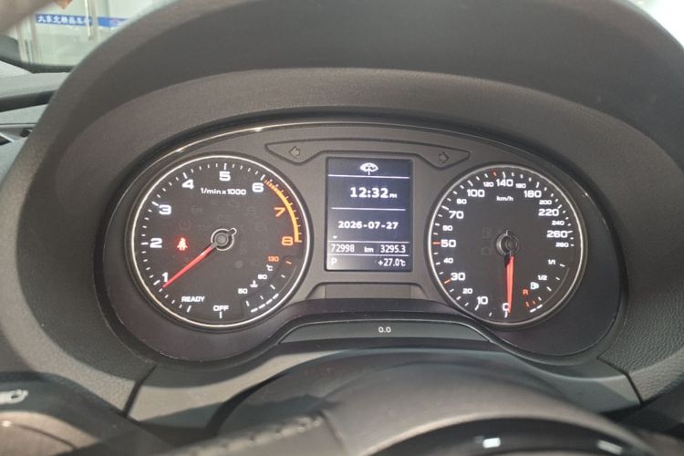 Audi A3 2019 car image #12