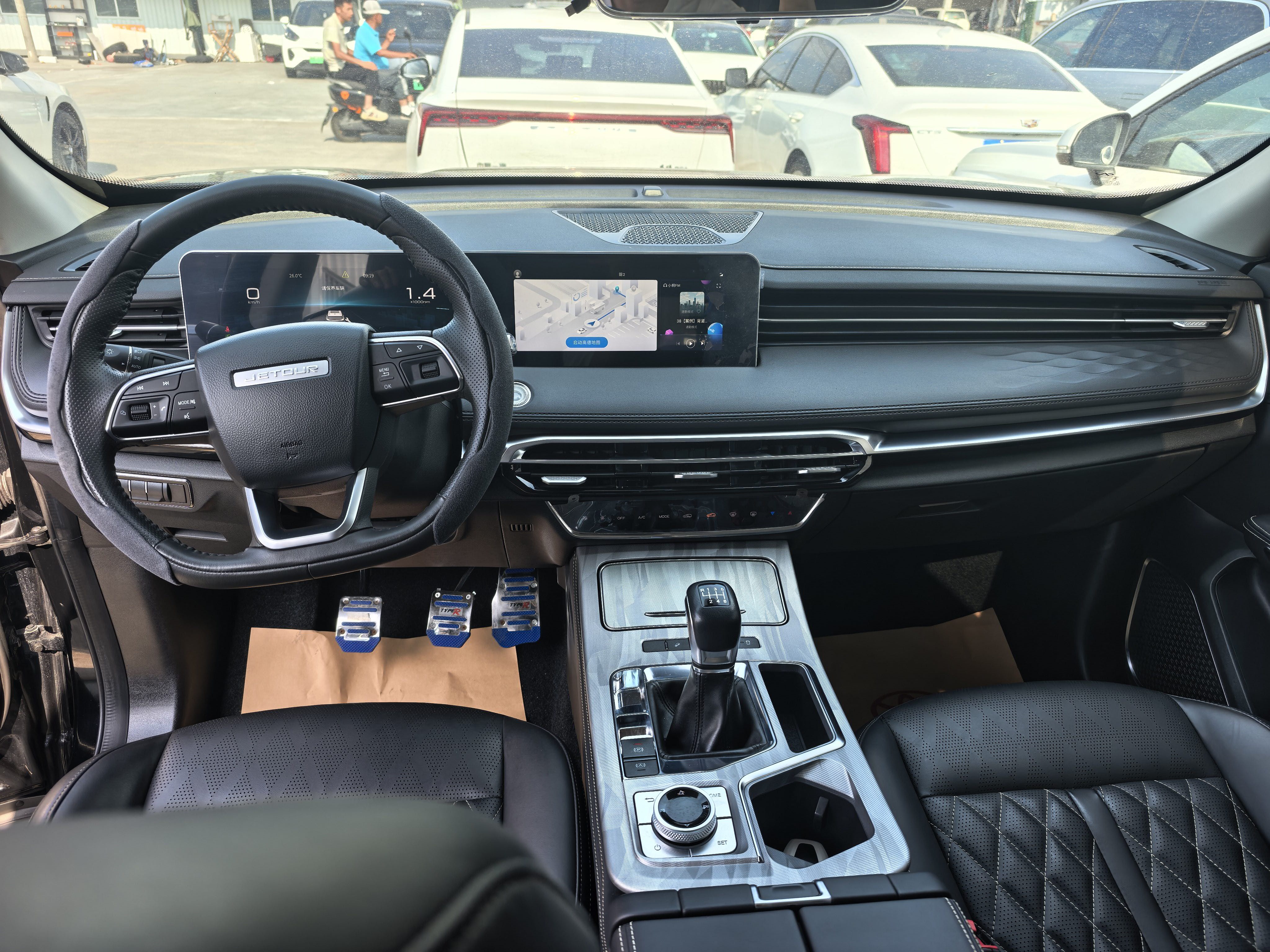 Jetour X70 PLUS 2023 car image #7