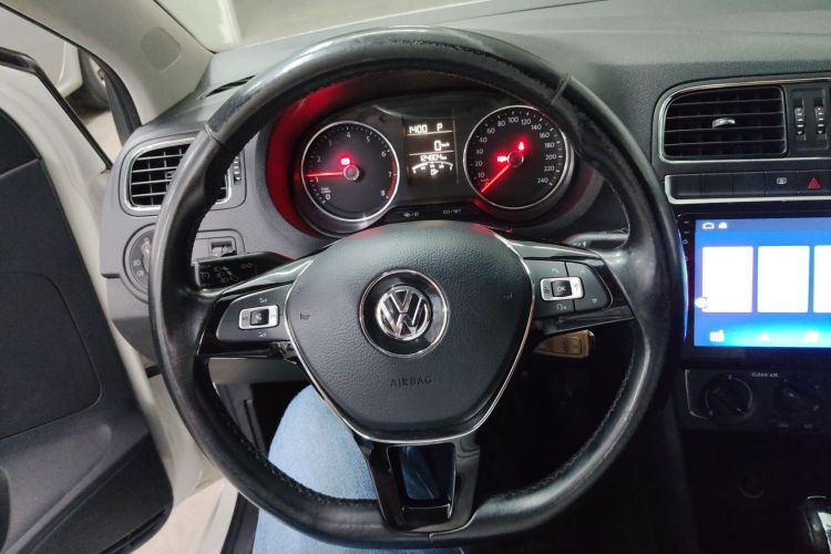 Volkswagen Polo 2016 صورة سيارة #11