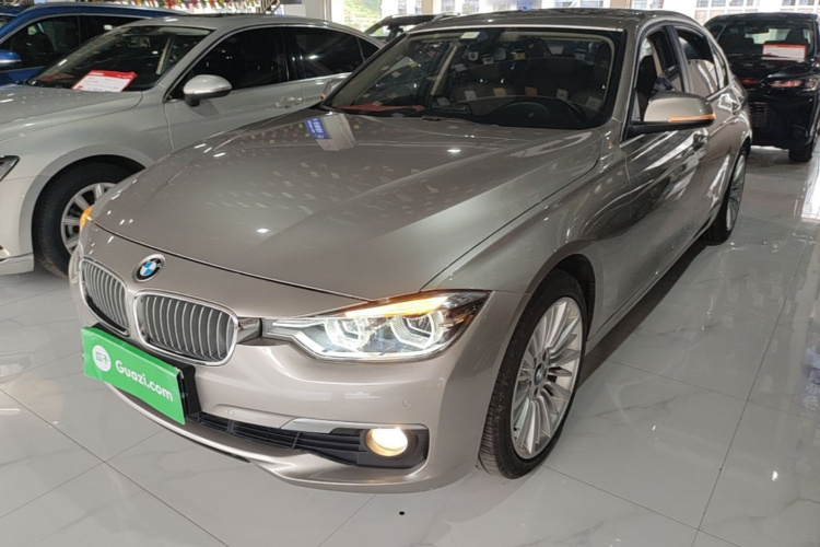 BMW 3 Series 2018 car image #2