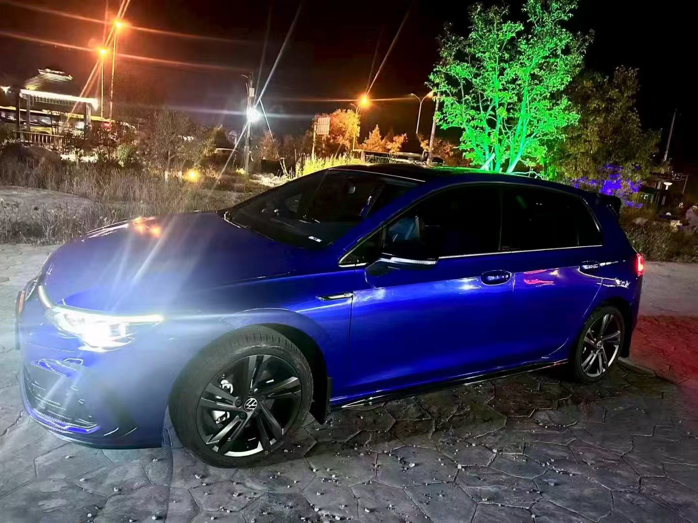 Volkswagen Golf 2021 car image #3