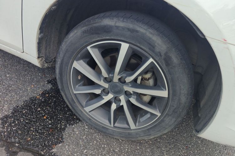 GEELY Emgrand 2020 car image #9