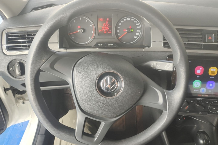 Volkswagen Santana 2017 صورة سيارة #11