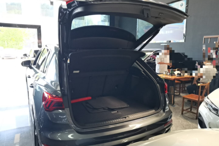 Audi Q3 2019 #19 Audi Q3 2019 car image #19