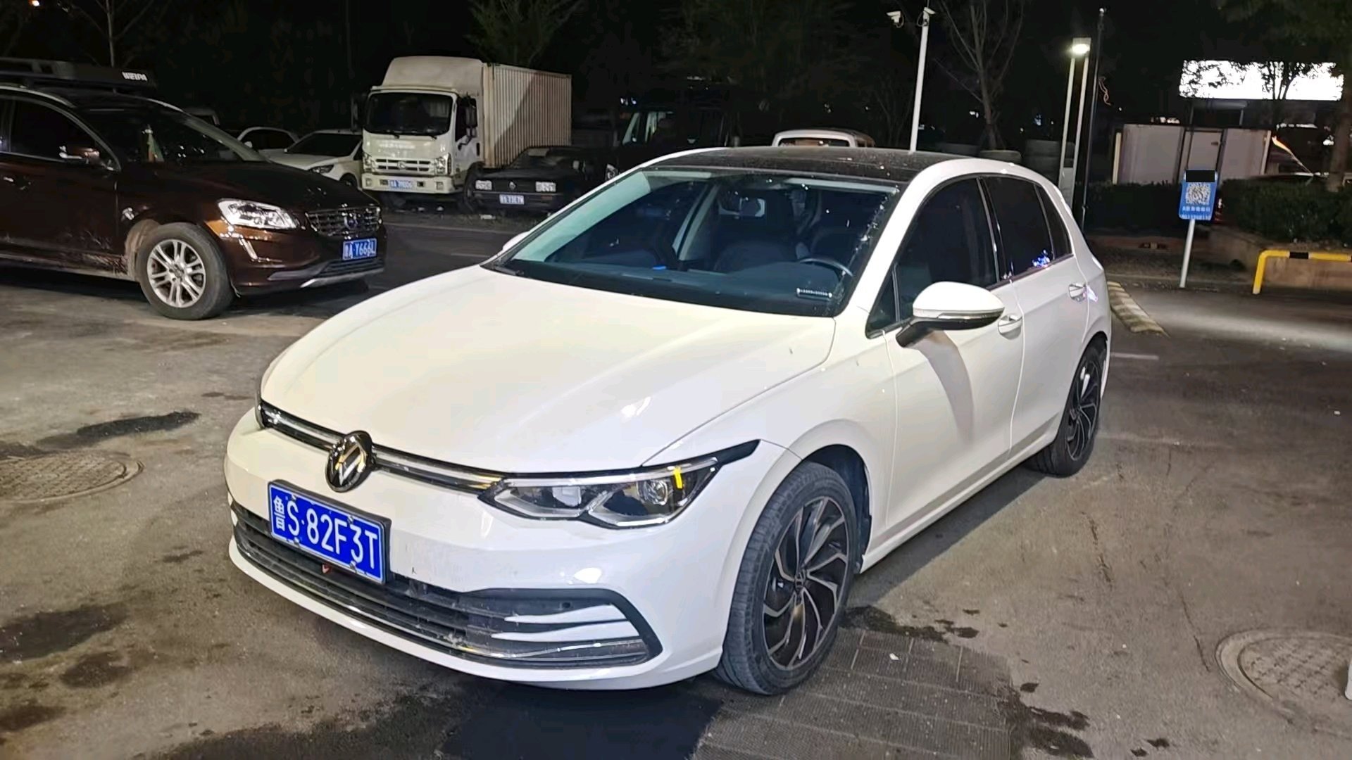 2022 2022 car image