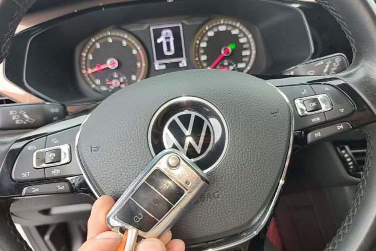 Volkswagen Tharu 2022 car image #9