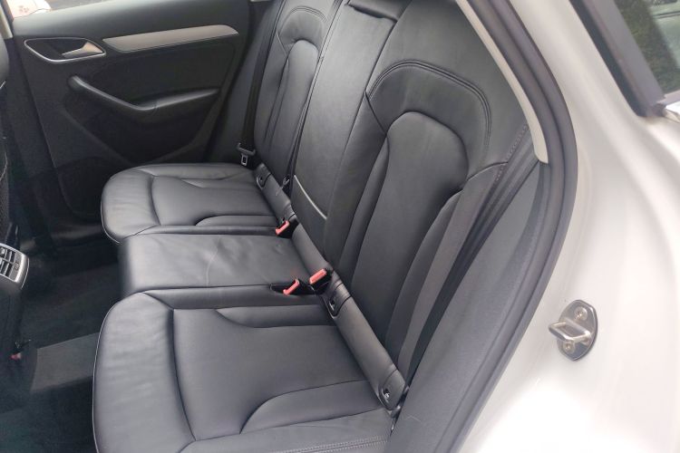 Audi Q3 2018 image de voiture #13