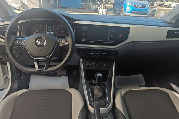 Volkswagen Polo 2021 car image #10