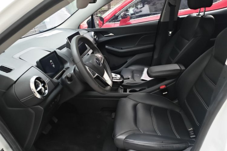 BYD Yuan New Energy 2019 immagine di auto #19