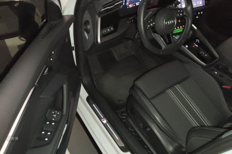Audi A3 2023 car image #18
