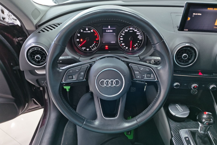 Audi A3 2018 #11 Audi A3 2018 car image #11