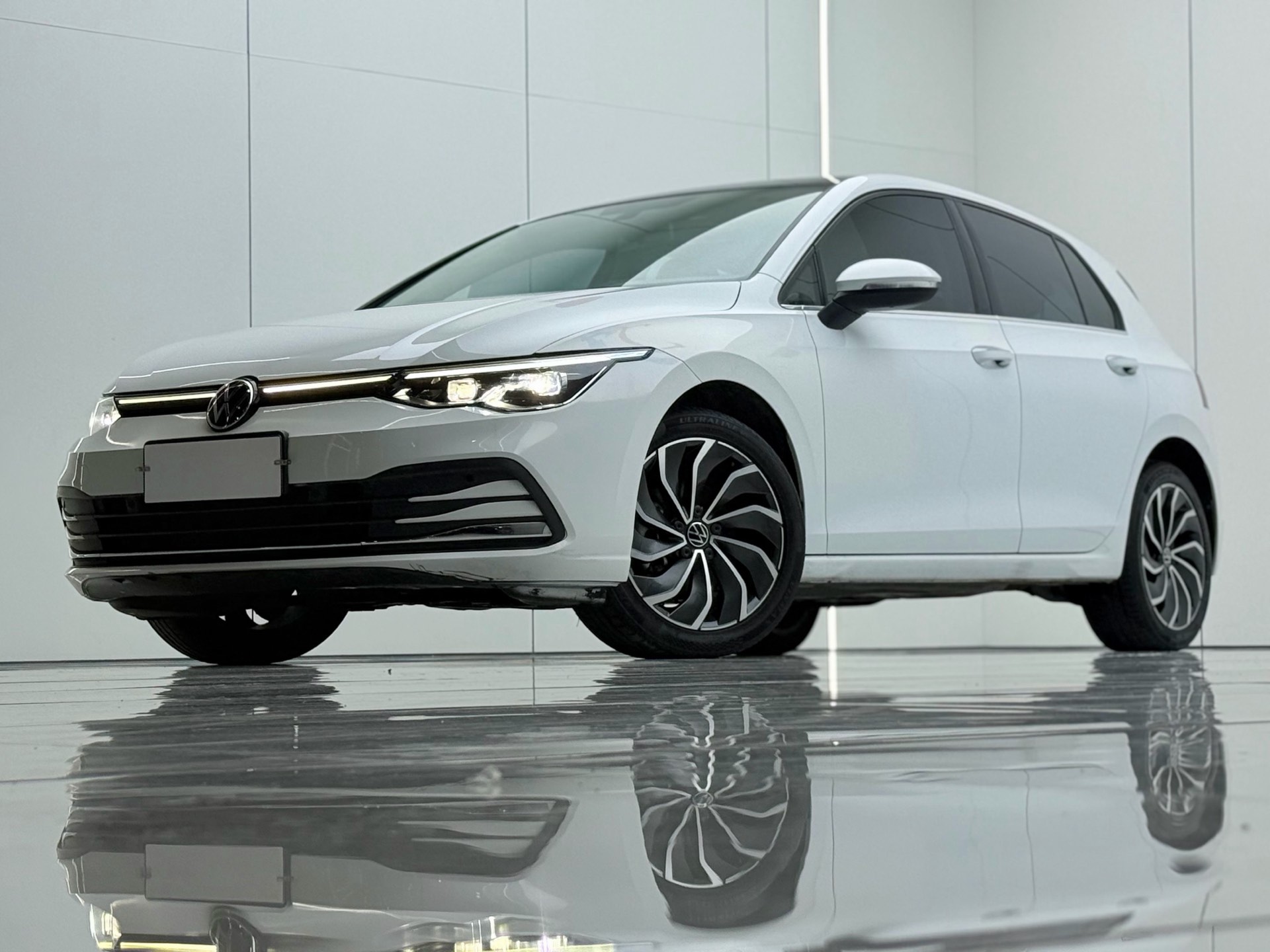2024 2024 car image