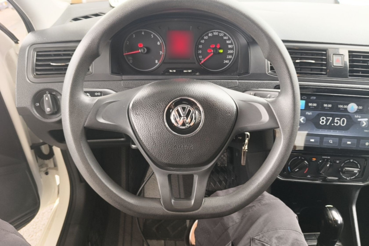 Volkswagen Santana 2019 #11 Volkswagen Santana 2019 car image #11