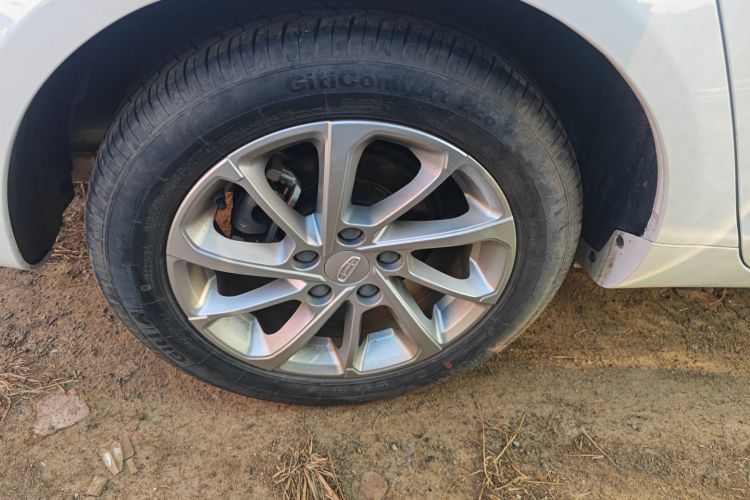 GEELY Emgrand 2022 immagine di auto #10