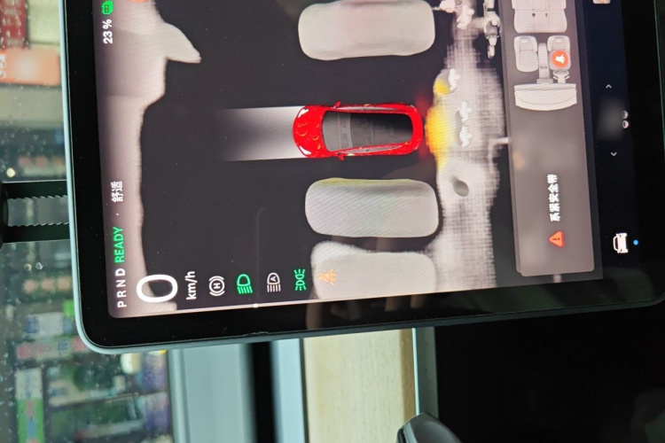 Tesla Model 3 2022 car image #16