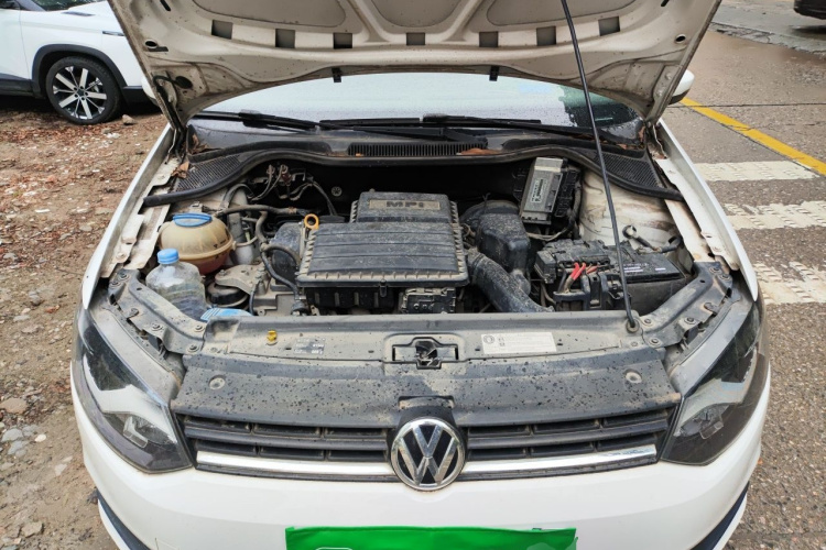 Volkswagen Polo 2015 #18 Volkswagen Polo 2015 car image #18