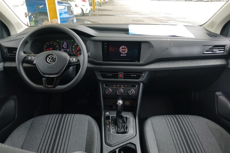 Volkswagen Tharu 2021 car image #10