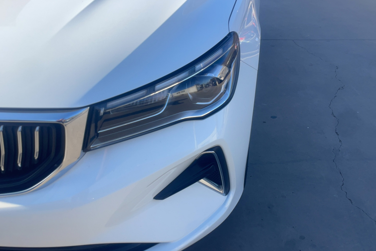 GEELY Emgrand 2021 #18 GEELY Emgrand 2021 car image #18