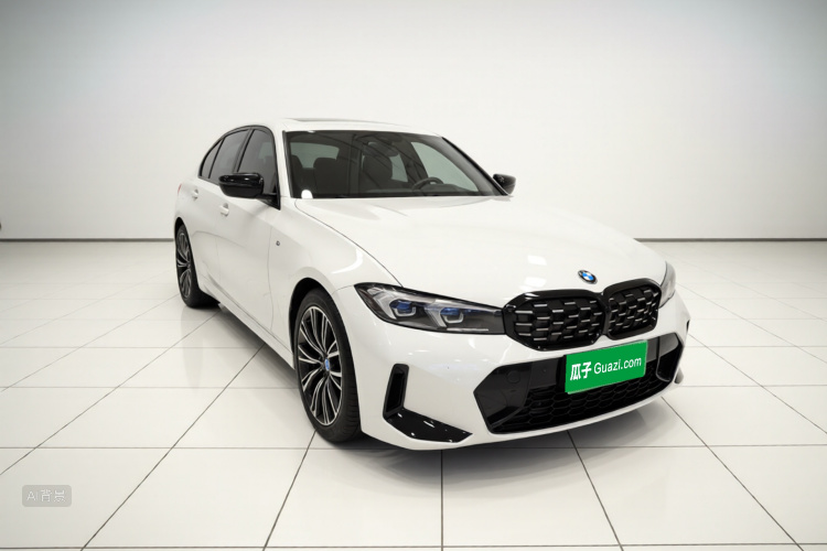 BMW 3 Series 2024 car image #4
