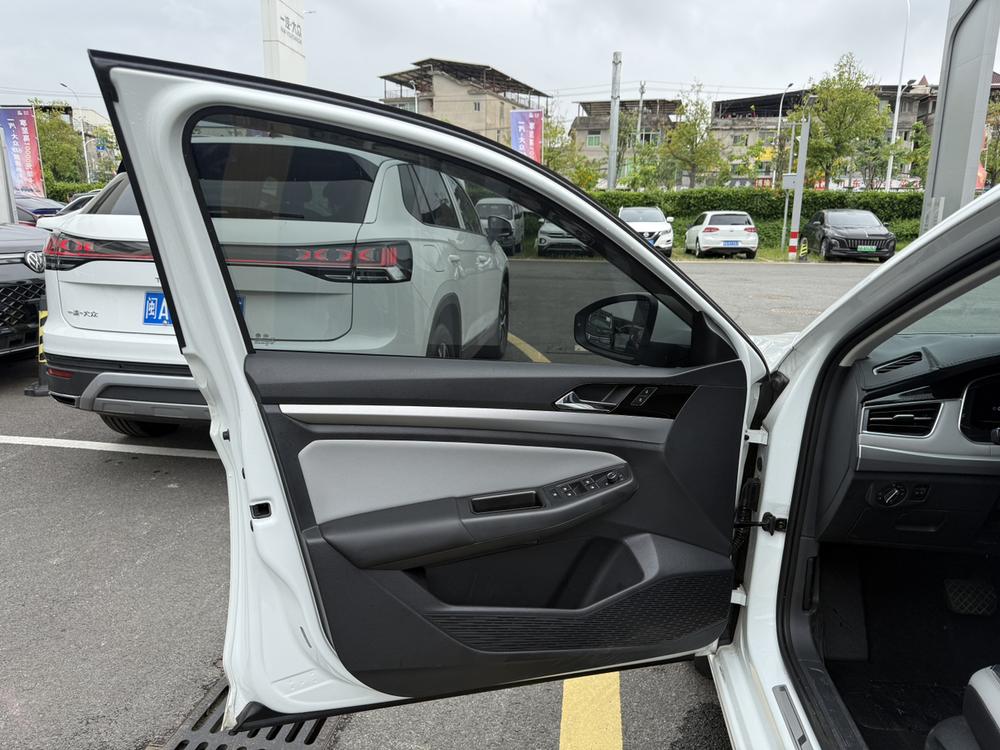 Volkswagen Bora 2025 #17 Volkswagen Bora 2025 immagine di auto #17