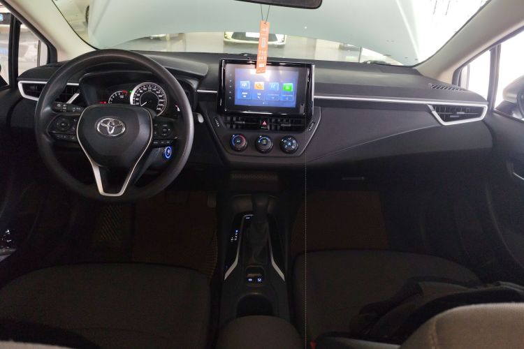 Toyota Corolla 2023 immagine di auto #10