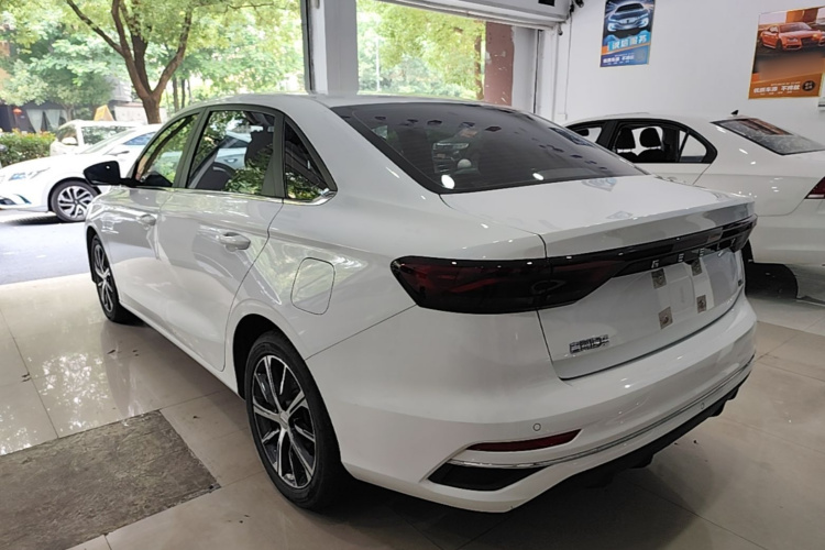 GEELY Emgrand 2023 #5 GEELY Emgrand 2023 car image #5