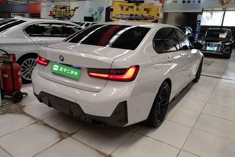 BMW 3 Series 2024 car image #5
