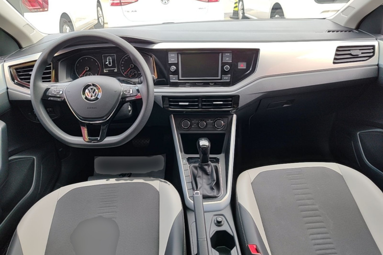 Volkswagen Polo 2020 car image #10