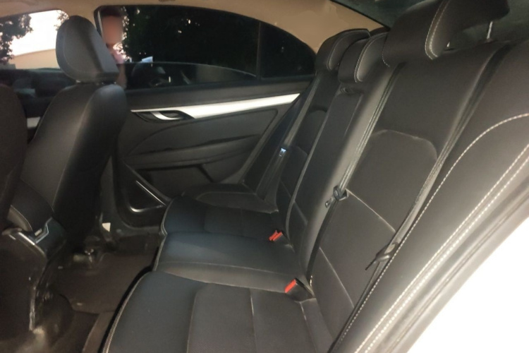 GEELY Emgrand 2018 #14 GEELY Emgrand 2018 car image #14