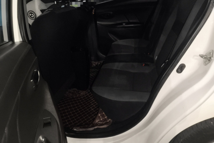 Toyota Vios 2021 изображение автомобиля #10