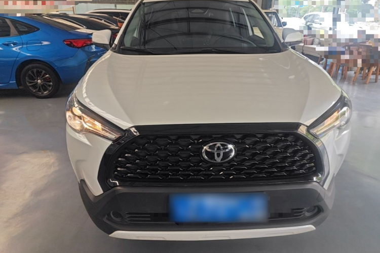 Toyota Corolla Cross 2023 immagine di auto #3