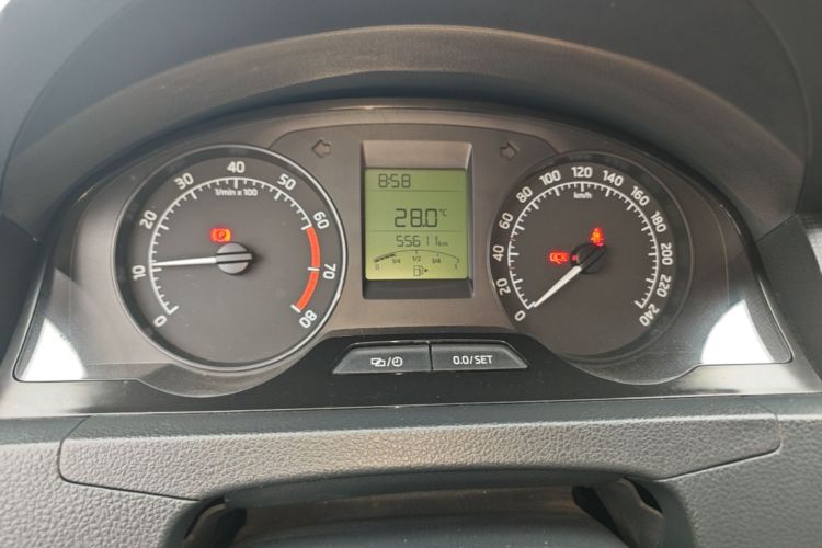 Skoda Rapid 2016 #12 Skoda Rapid 2016 image de voiture #12