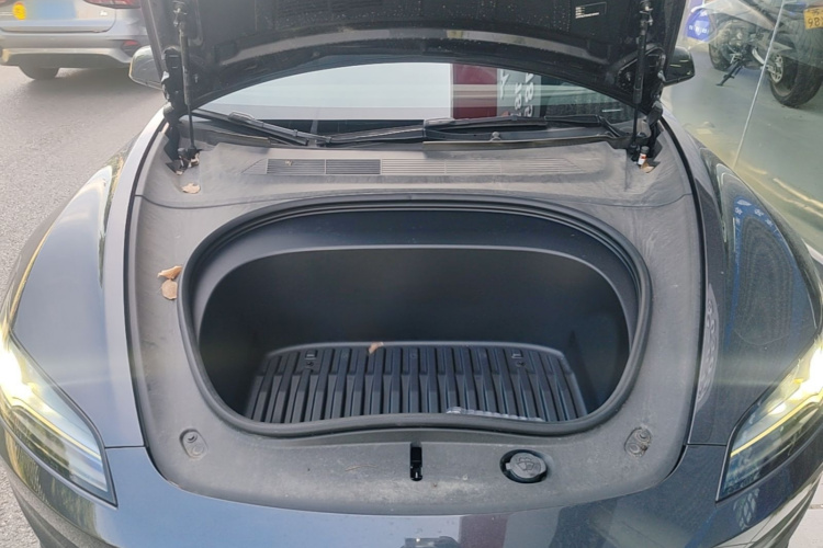 Tesla Model 3 2025 #20 Tesla Model 3 2025 car image #20