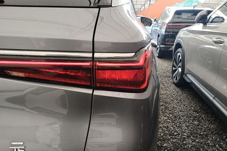 BYD Yuan Plus 2023 صورة سيارة #8