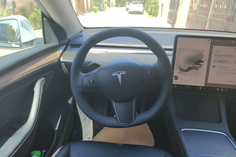 Tesla Model Y 2022 #11 Tesla Model Y 2022 car image #11