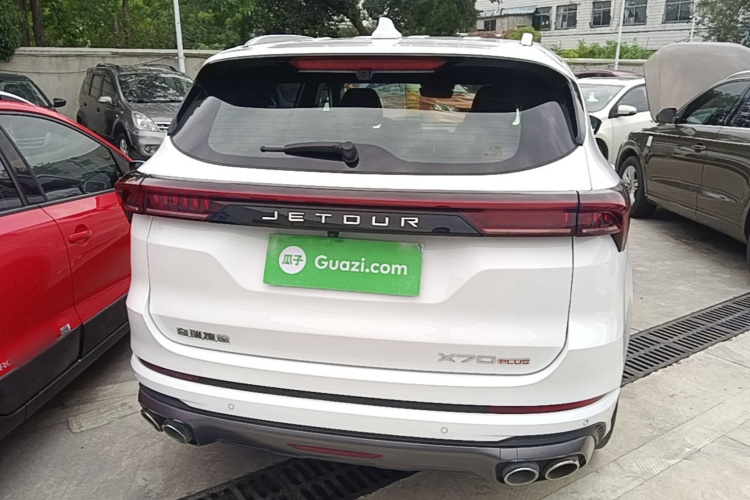 Jetour X70 PLUS 2022 car image #6