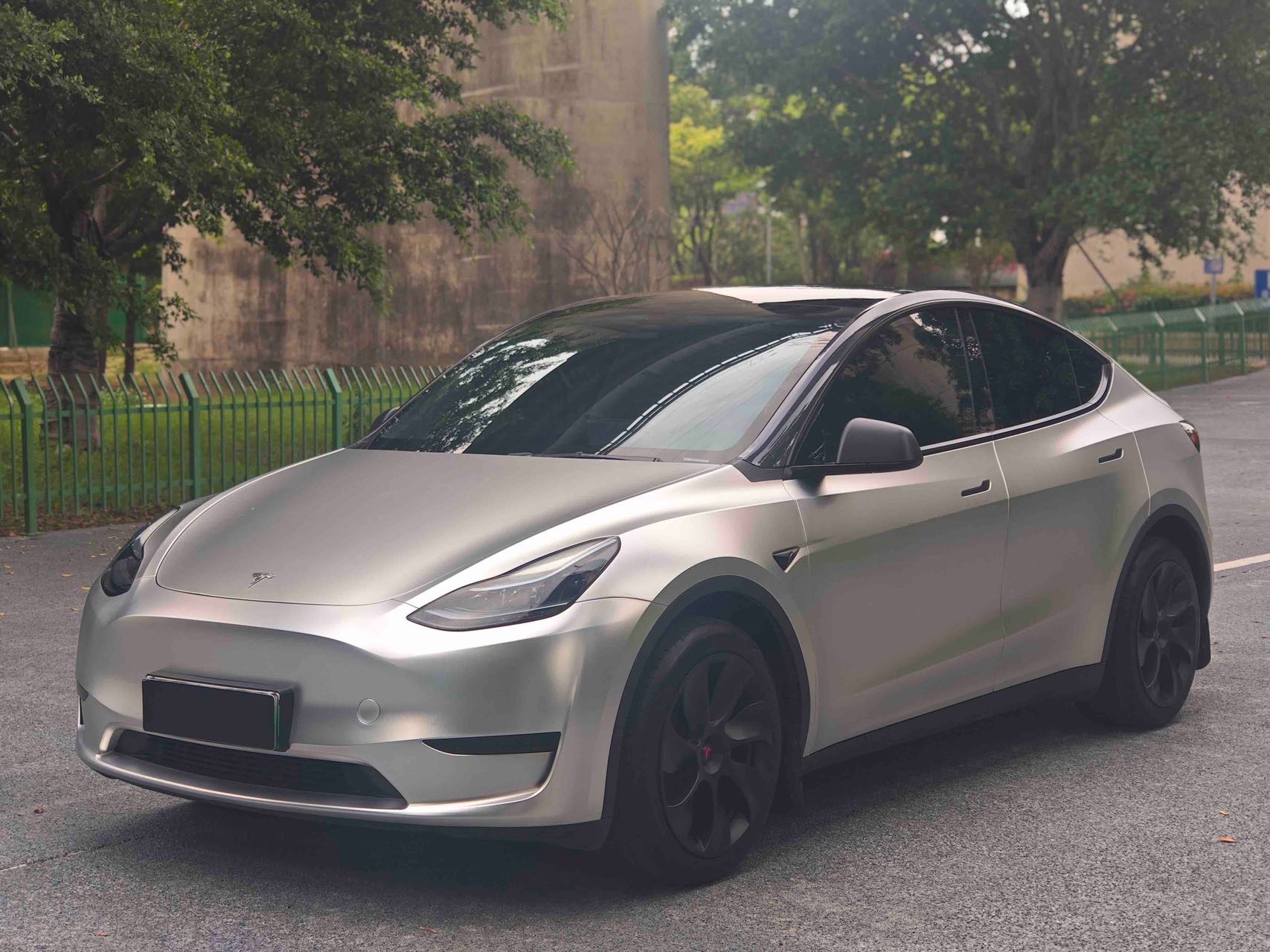 Tesla Model Y 2024 Tesla Model Y 2024 car image