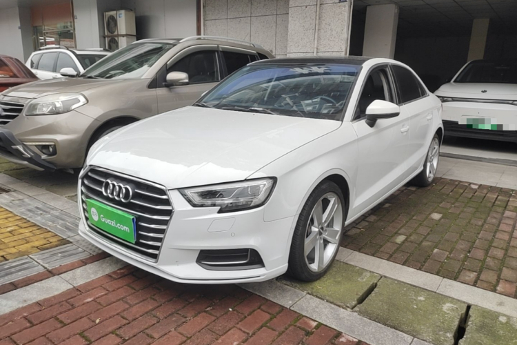 Audi A3 2018 imagen de coche #2