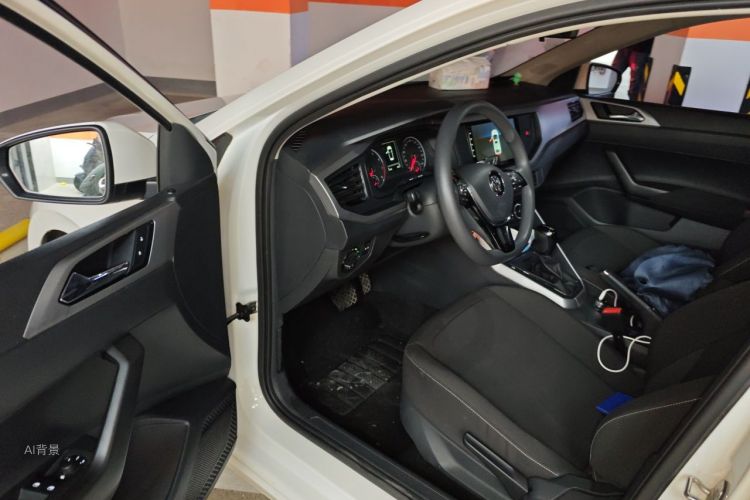 Volkswagen Polo 2021 car image #18