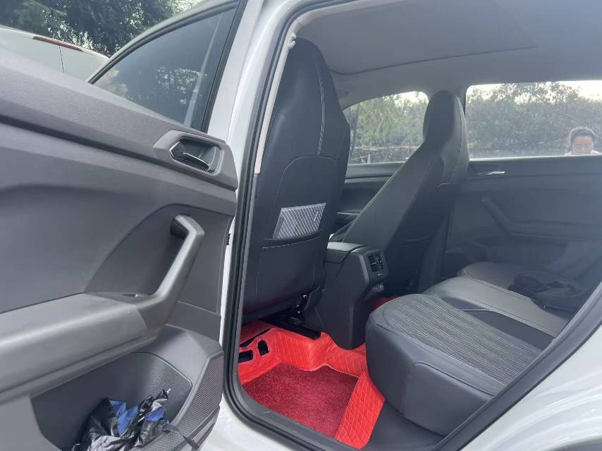 Volkswagen T-Cross 2024 #3 Volkswagen T-Cross 2024 صورة سيارة #3