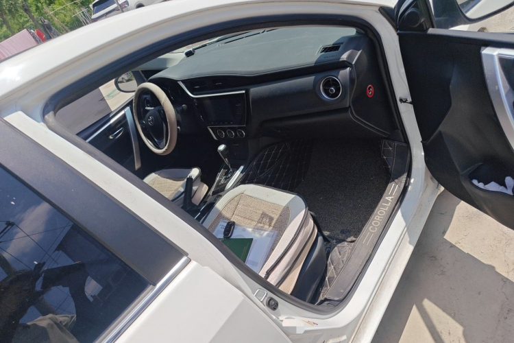 Toyota Corolla 2018 car image #23