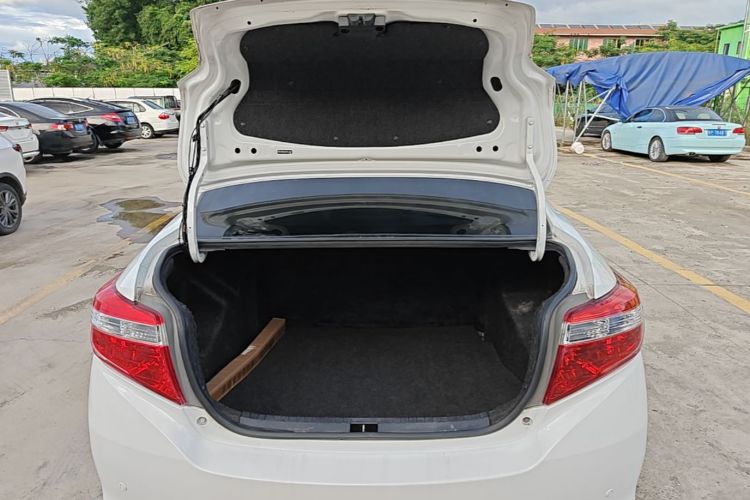 Toyota Vios 2015 car image #19