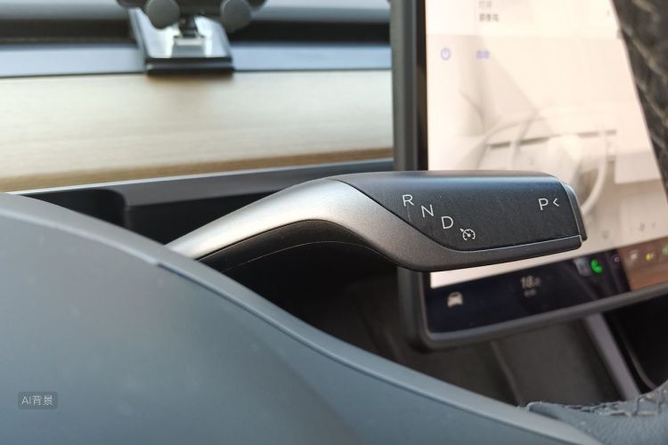 Tesla Model Y 2021 #16 Tesla Model Y 2021 car image #16