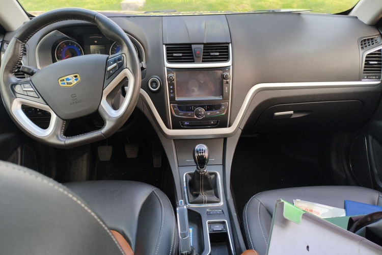 GEELY Emgrand 2015 car image #7