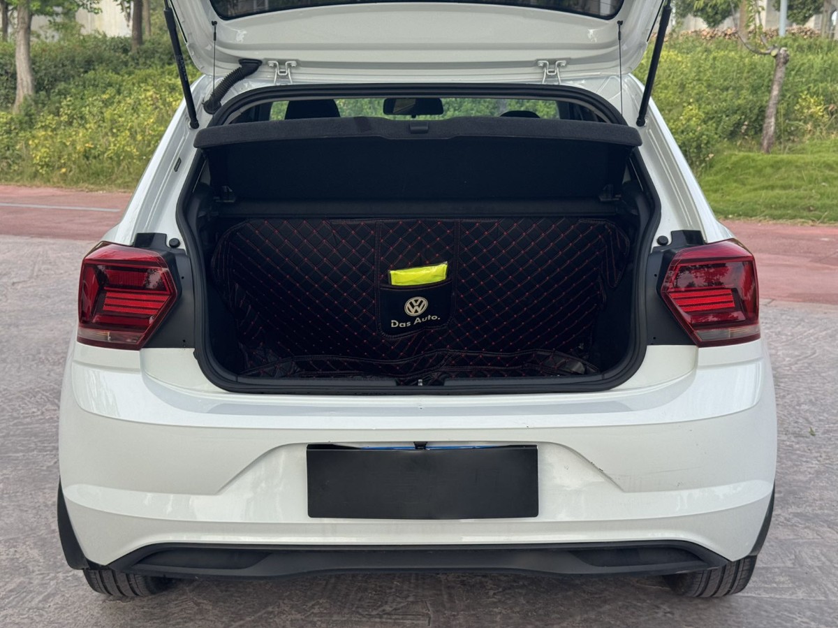 Volkswagen Polo 2024 car image #12