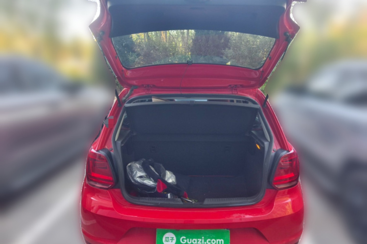 Volkswagen Polo 2018 car image #21