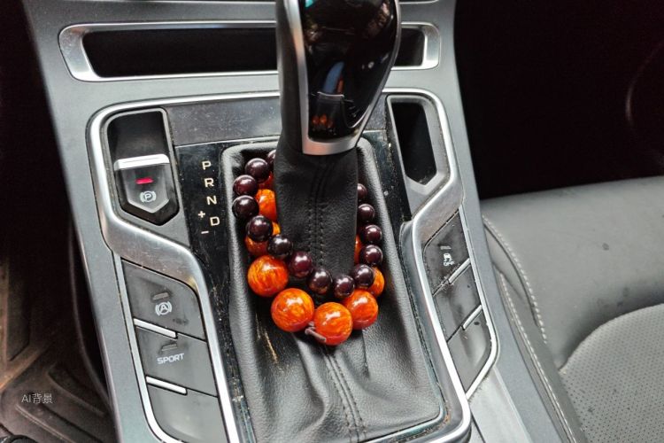 GEELY Emgrand 2020 car image #16