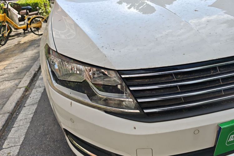 Volkswagen Lavida 2017 car image #8