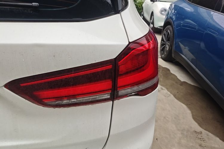 BMW X1 2020 car image #8