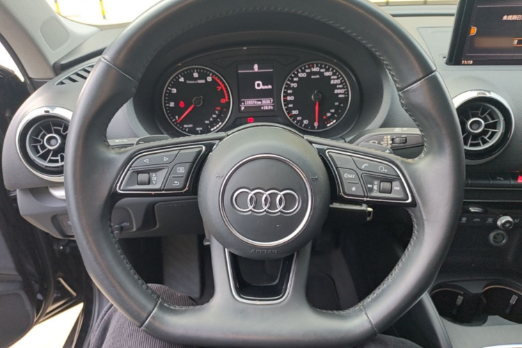 Audi A3 2019 imagem de carro #21